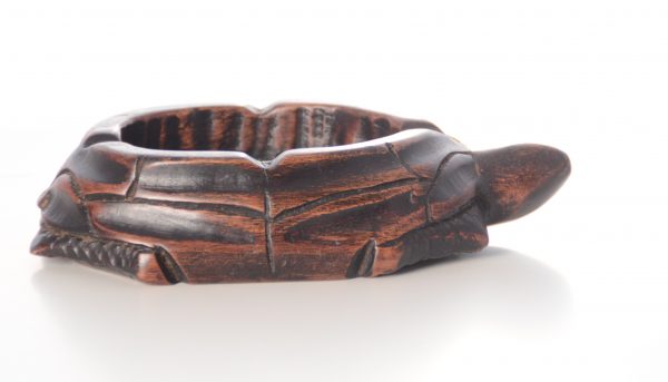 Figur Schildkröte Aschenbecher Ascher afrikanische Skulptur Holz kaufen Afrika Deko Shop 2410