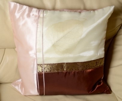 Kissenbezug Kissenhülle Thai-Seide Elefanten Wohndeko Wohnaccessoires kaufen Afrika Deko Shop 1720